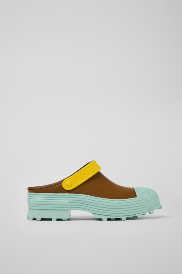 サンダル CAMPER Men Sandals Burgundy A500006-011 TRAKTORI 0 Tracktori Burgundy Clogs for Unisex - Spring/Summer