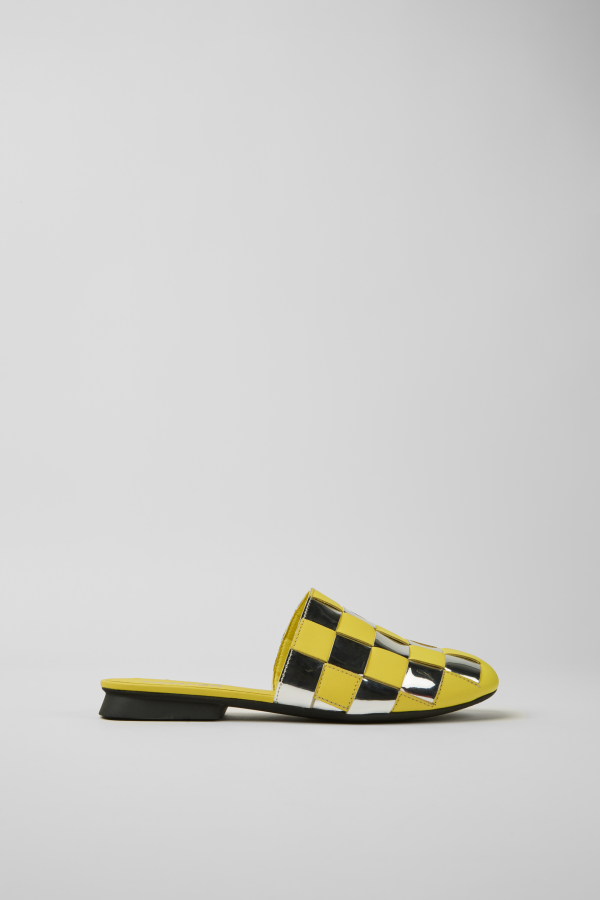 Vans checkerboard 2025 slides yellow