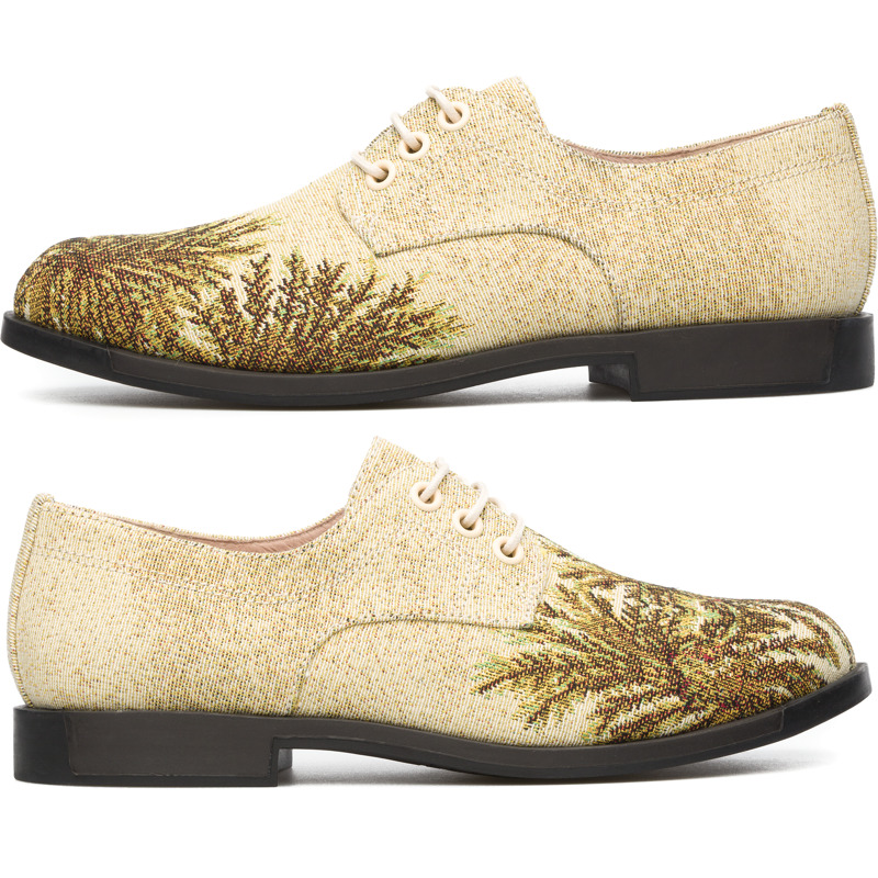 LACE-UP SHOES