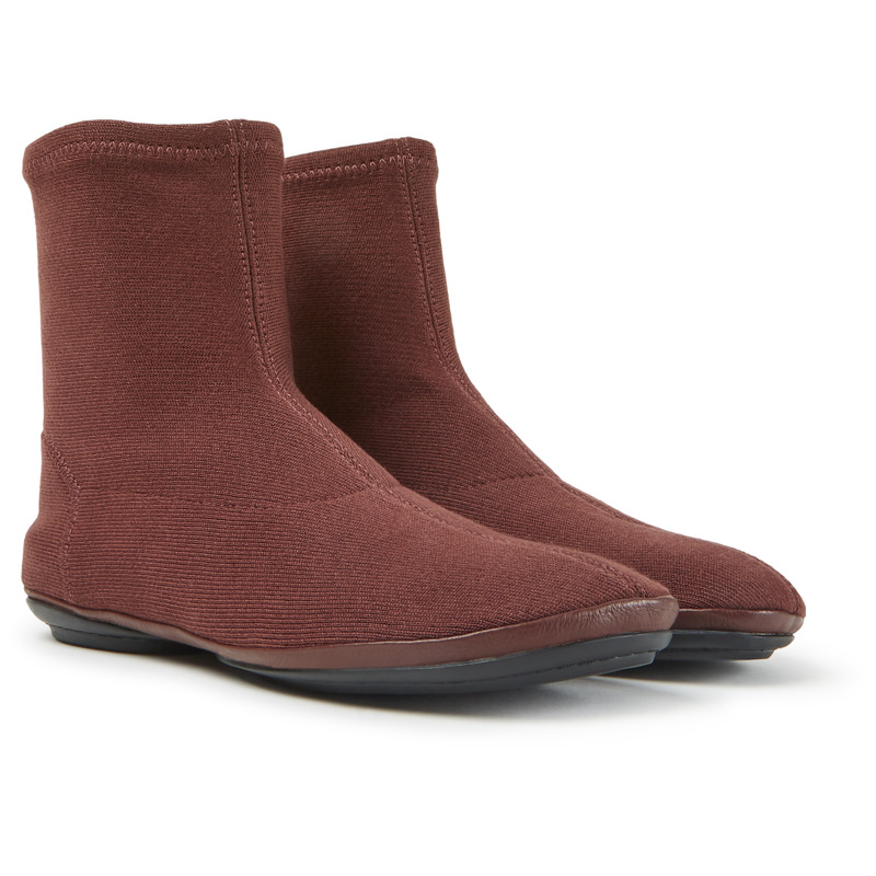 Camper Boots For Women In Burgundy