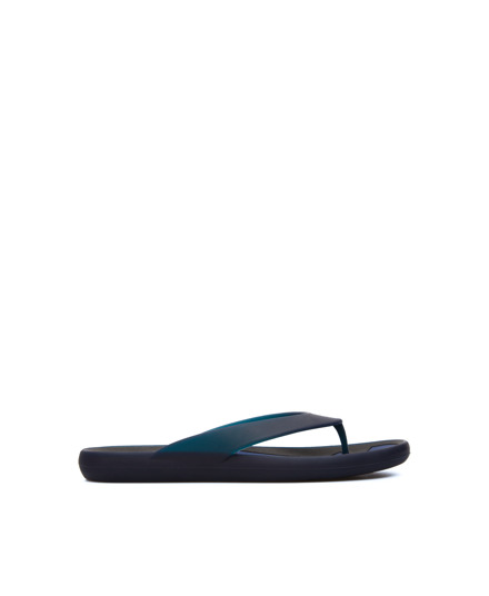 Camper dolphin sale flip flop