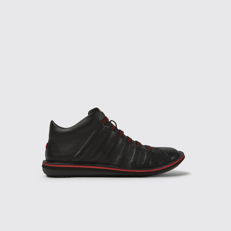 Side view of Beetle Black lightweight sneaker for men