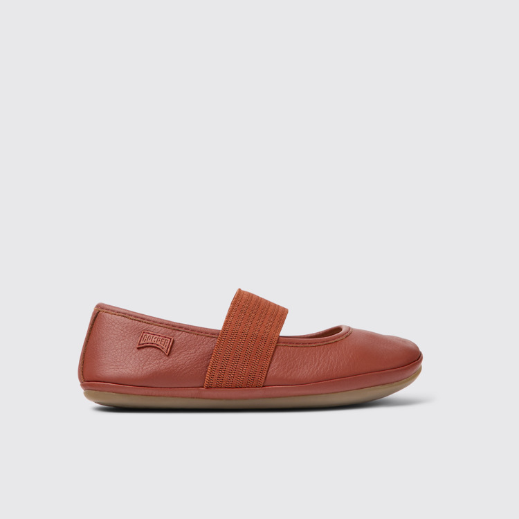 Side view of Right Red leather ballerinas for kids