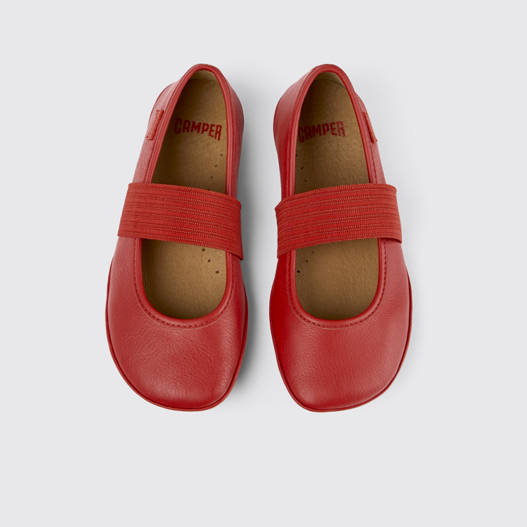 Right Ballerines en cuir rouge pour enfant.