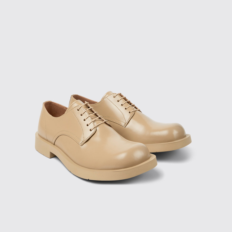 Front view of MIL 1978 Beige leather shoes