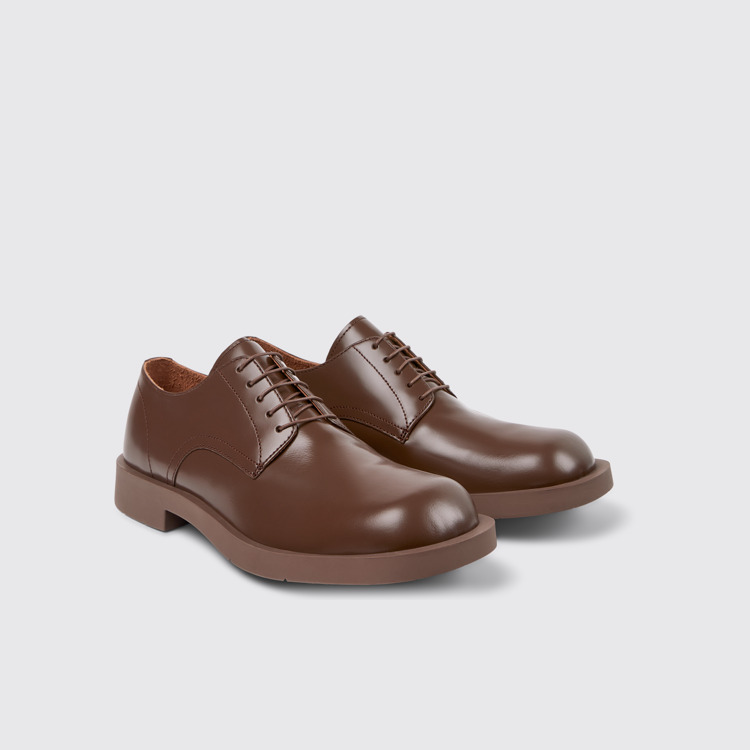 มุมมองด้านหน้าของ MIL 1978 Brown Leather Shoes