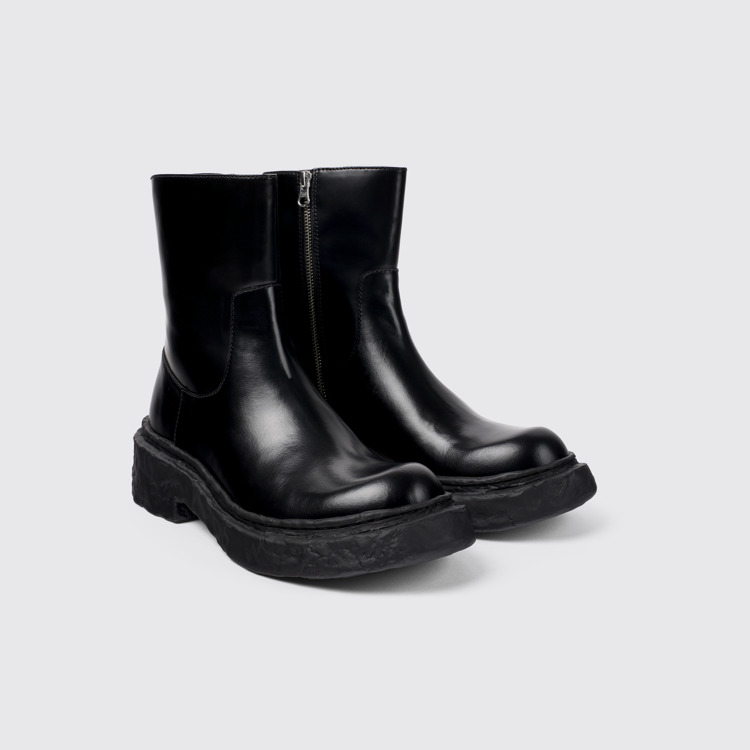 Front view of Vamonos Black Leather Boots