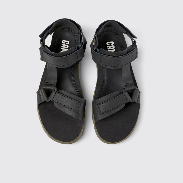 Overhead view of Oruga Black leather sandals for men