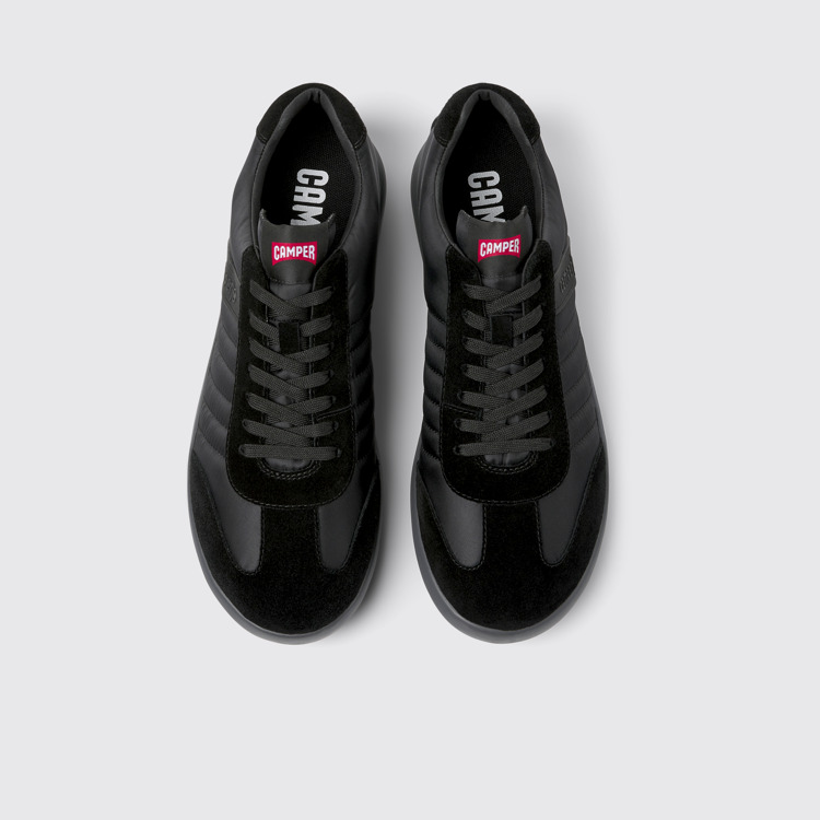 Pelotas XLite Black Recycled PET and Nubuck Men's Sneakers.俯角