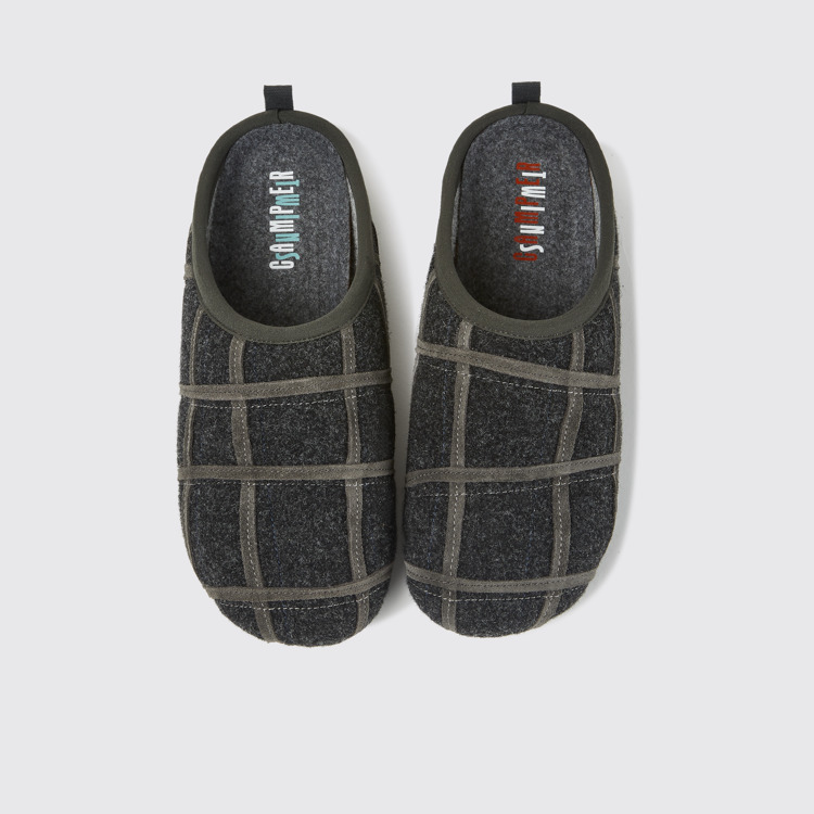 Overhead view of Twins Dark grey wool men’s slippers