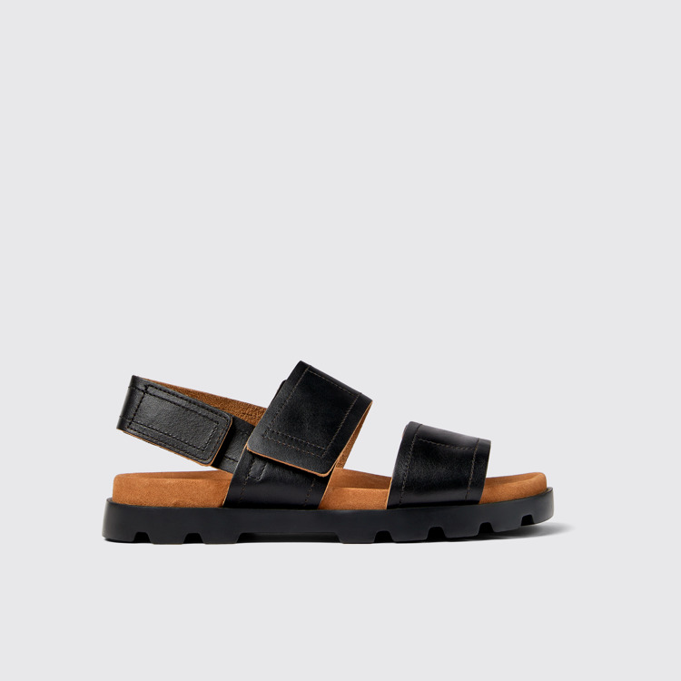 มุมมองด้านข้างของ Brutus Sandal รองเท้าแตะหนังสองสายรัดสีดำสำหรับผู้ชาย