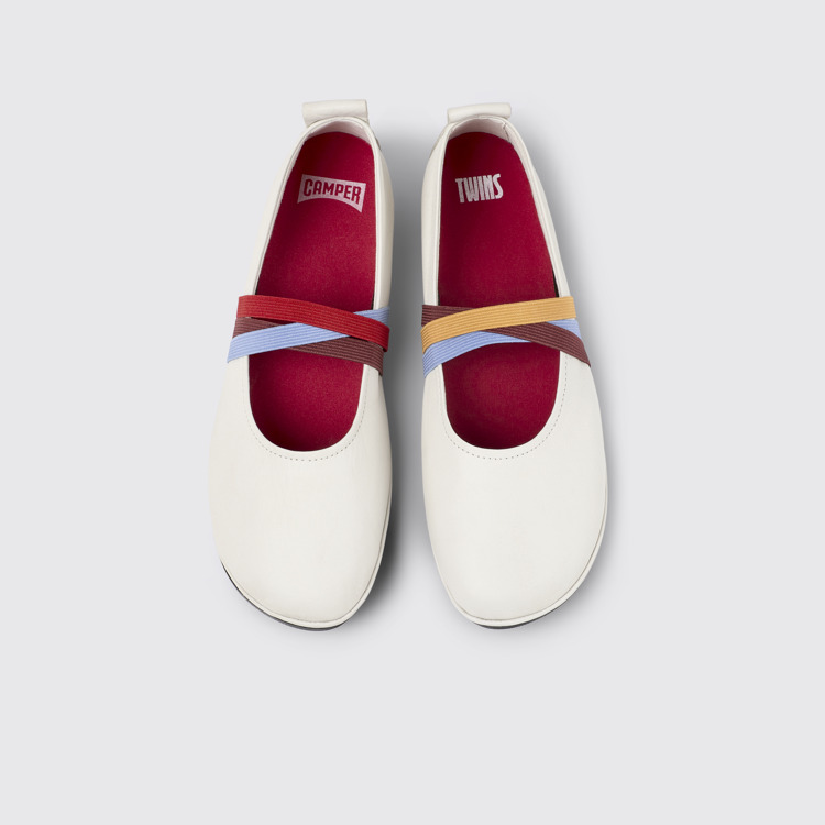 มุมมองด้านบนของ Twins White Leather Moccasins/Ballerinas for Women.