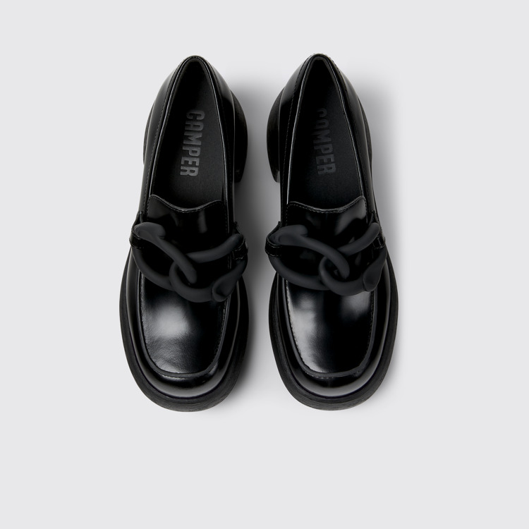 Thelma Black Leather Moccasin/Ballerina for Women.俯角