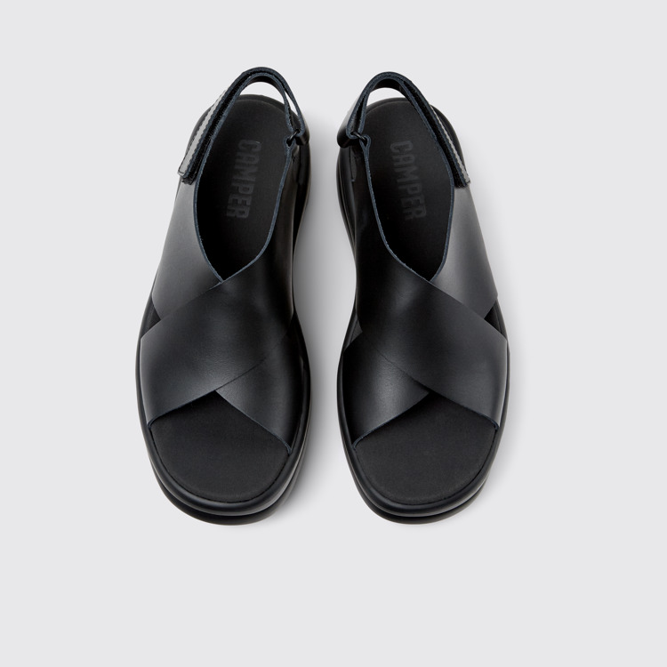 มุมมองด้านบนของ Pelotas Flota Up Black Leather Sandals for Women.