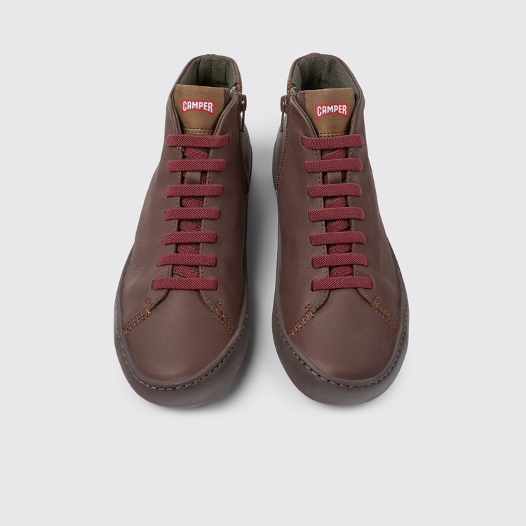 Overhead view of Peu Touring Brown leather sneakers for women