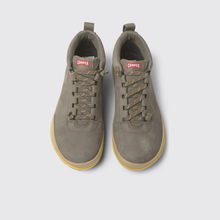 Overhead view of Peu Pista Brown gray leather sneakers for women