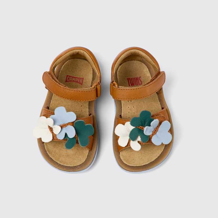 Overhead view of Twins Brown leather sandals for kids