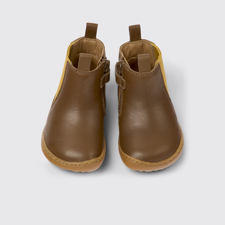 Overhead view of Peu Brown leather boots for kids