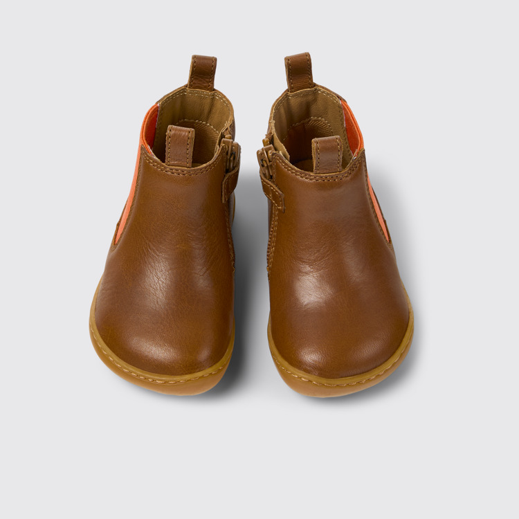 Overhead view of Peu Brown leather boots for kids