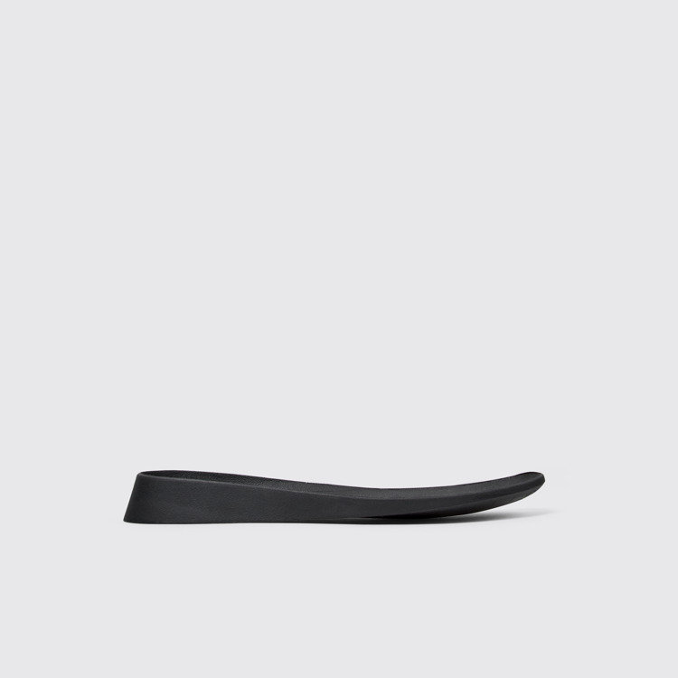 Side view of ROKU Footbeds Black footbeds (x2) for your right and left shoes.