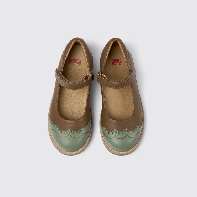 Overhead view of Twins Brown and green leather ballerinas for kids