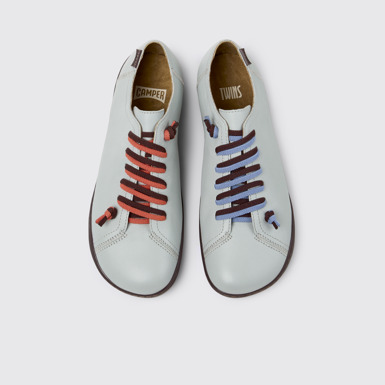 Twins Chaussures en cuir gris pour femme.