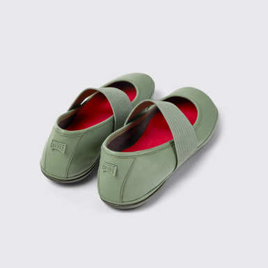 Right 綠色皮革女士芭蕾舞鞋後面