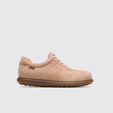 Side view of Pelotas Iconic beige shoe for women