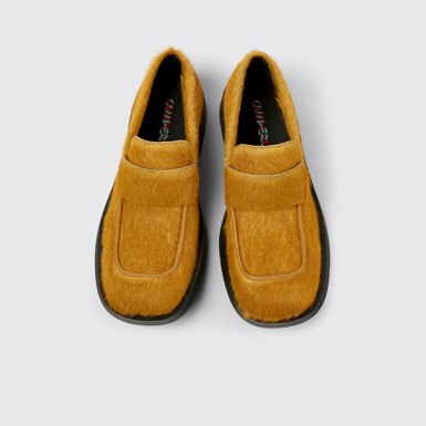 MIL 1978 Mocasines amarillo oscuro de piel de pelo vacuno largo