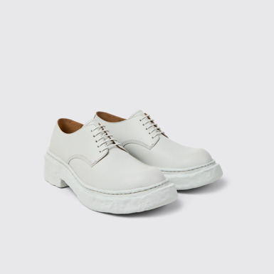 Front view of VAMONOS GRAY