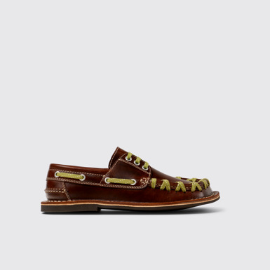 Side view of Eki Brown boat shoes