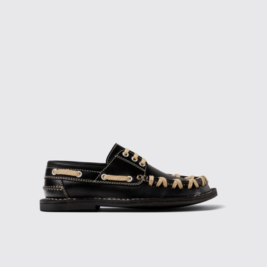 Side view of Eki Black boat shoes