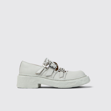 Side view of VAMONOS GRAY