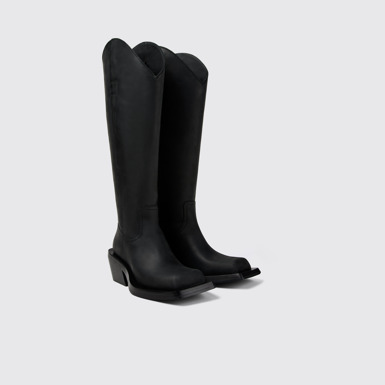 Front view of QUETAL BLACK