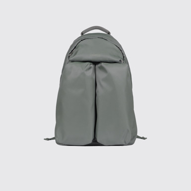 Side view of Pio Pio DAYPACK