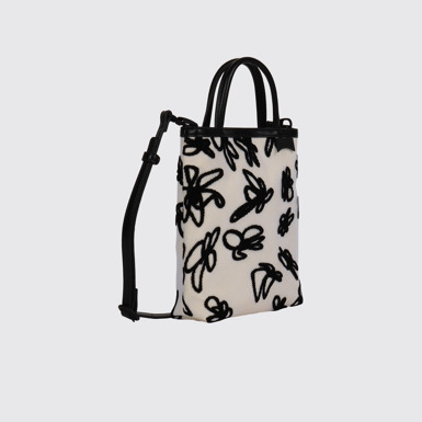 Front view of Amapola Amapola SHOULDER BAG
