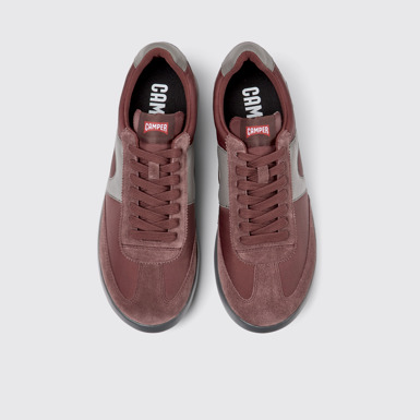 Overhead view of Pelotas XLite Burgundy and gray sneakers for men