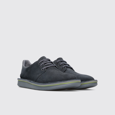 Front view of Formiga Men’s dark gray shoe