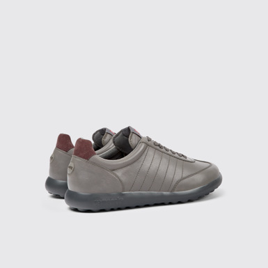 Back view of Pelotas XLite Gray and burgundy sneakers for men