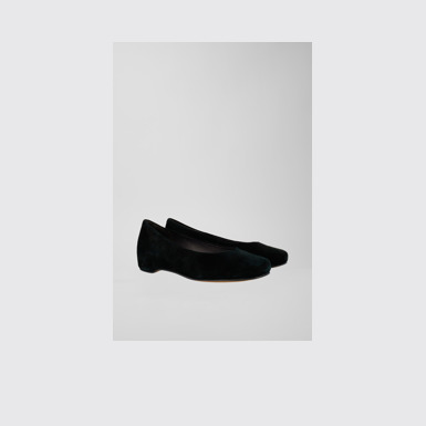 Front view of Serena - ReWalk Good | <b>Very Good</b>  | Like New