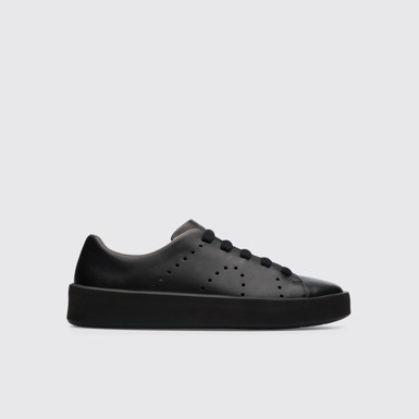 Side view of Courb Black women’s sneaker