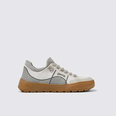 Peu Serra Grauer Damensneaker aus Recycling-PET.