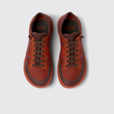 Peu Serra Weinroter Sneaker aus Recycling-PET für Damen.