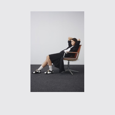 A model wearing Twins Multicolor Leather Women's Shoe.