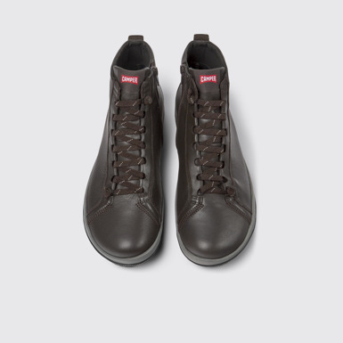 Overhead view of Peu Pista Brown leather ankle boots for men