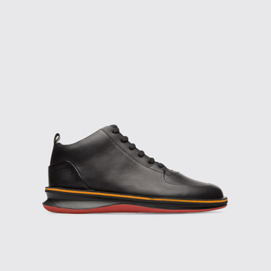 Side view of Rolling Black ankle boot for men