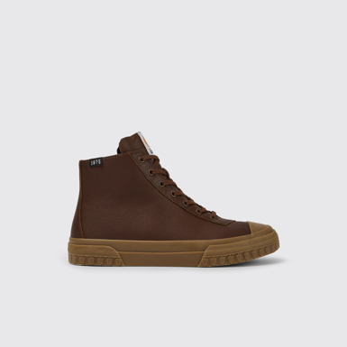 Side view of Camaleon Brown leather boots for men