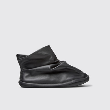 Side view of Camper x ISSEY MIYAKE - Peu Form Black Leather Ankle Boots for Men.