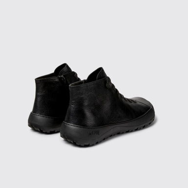 Back view of Peu Serra 360º Durable Black Regenerative Leather Ankle Boots for Men.