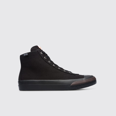 Side view of Camaleon Black boot for women